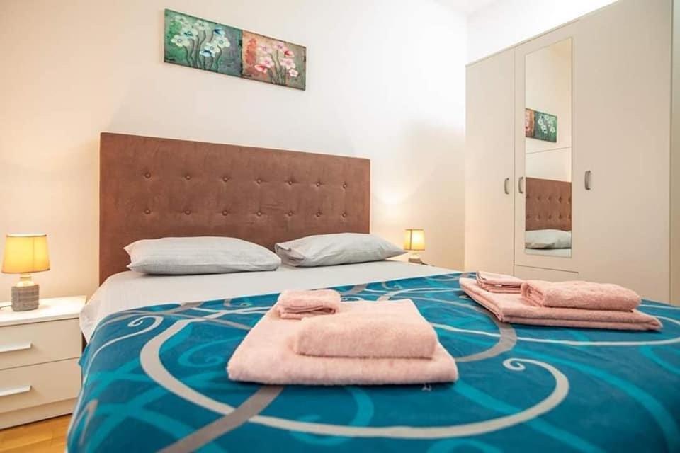 Naki Apartmani Подгорица Екстериор снимка