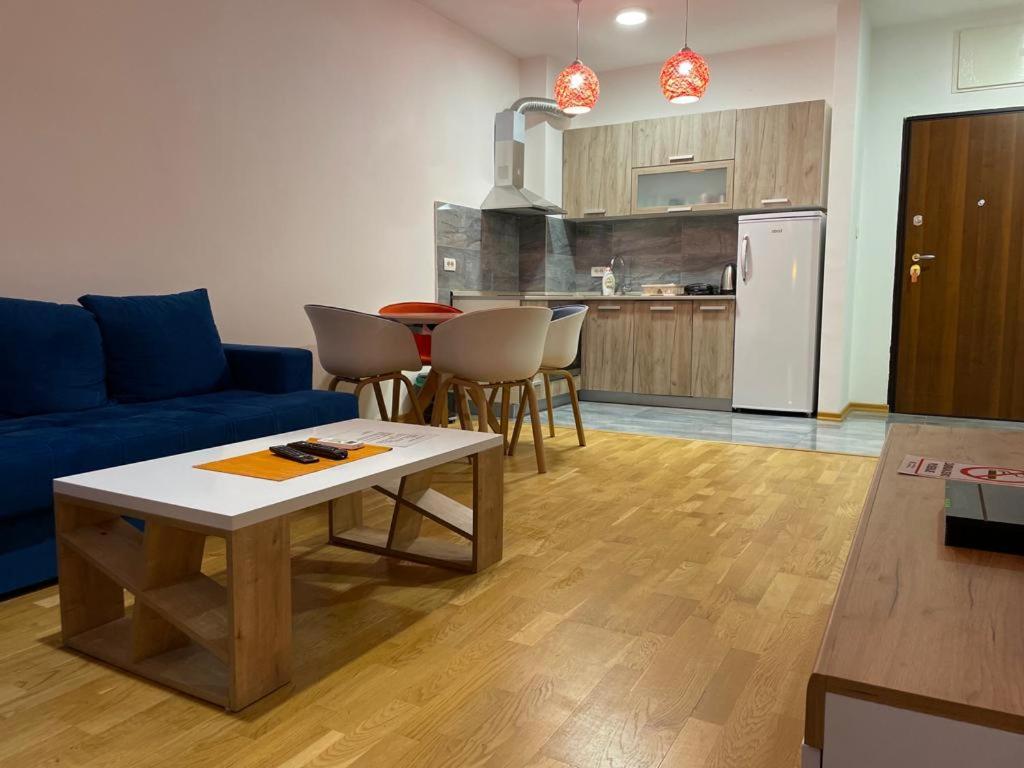 Naki Apartmani Подгорица Екстериор снимка